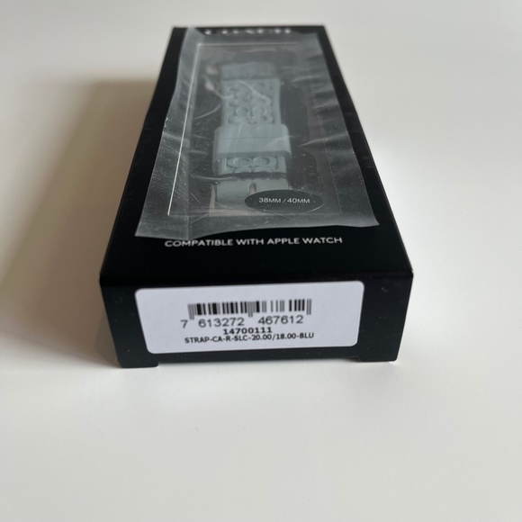 NEW Coach Apple Watch Band Blue NIB - Picture 9 of 9